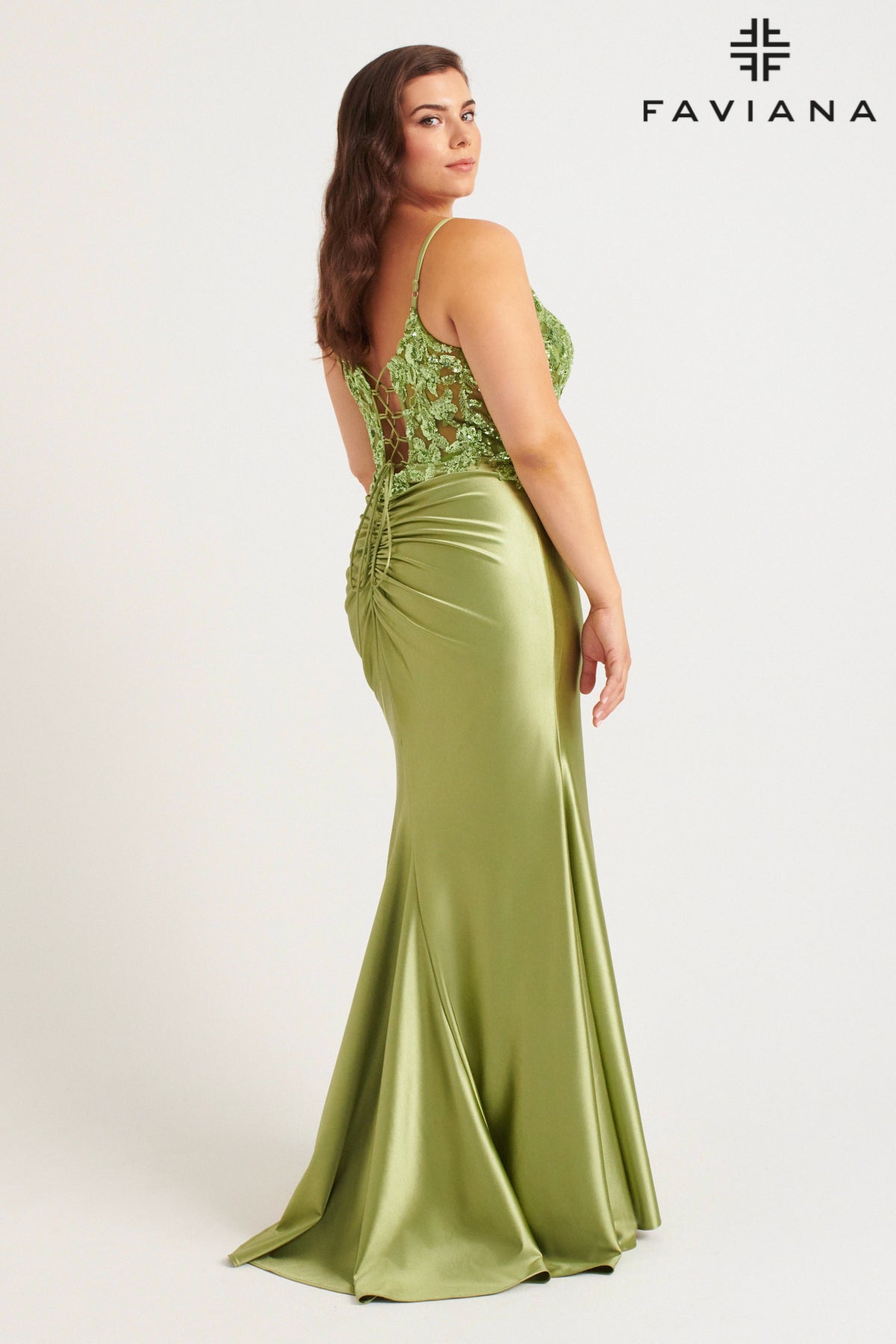 Faviana   9563