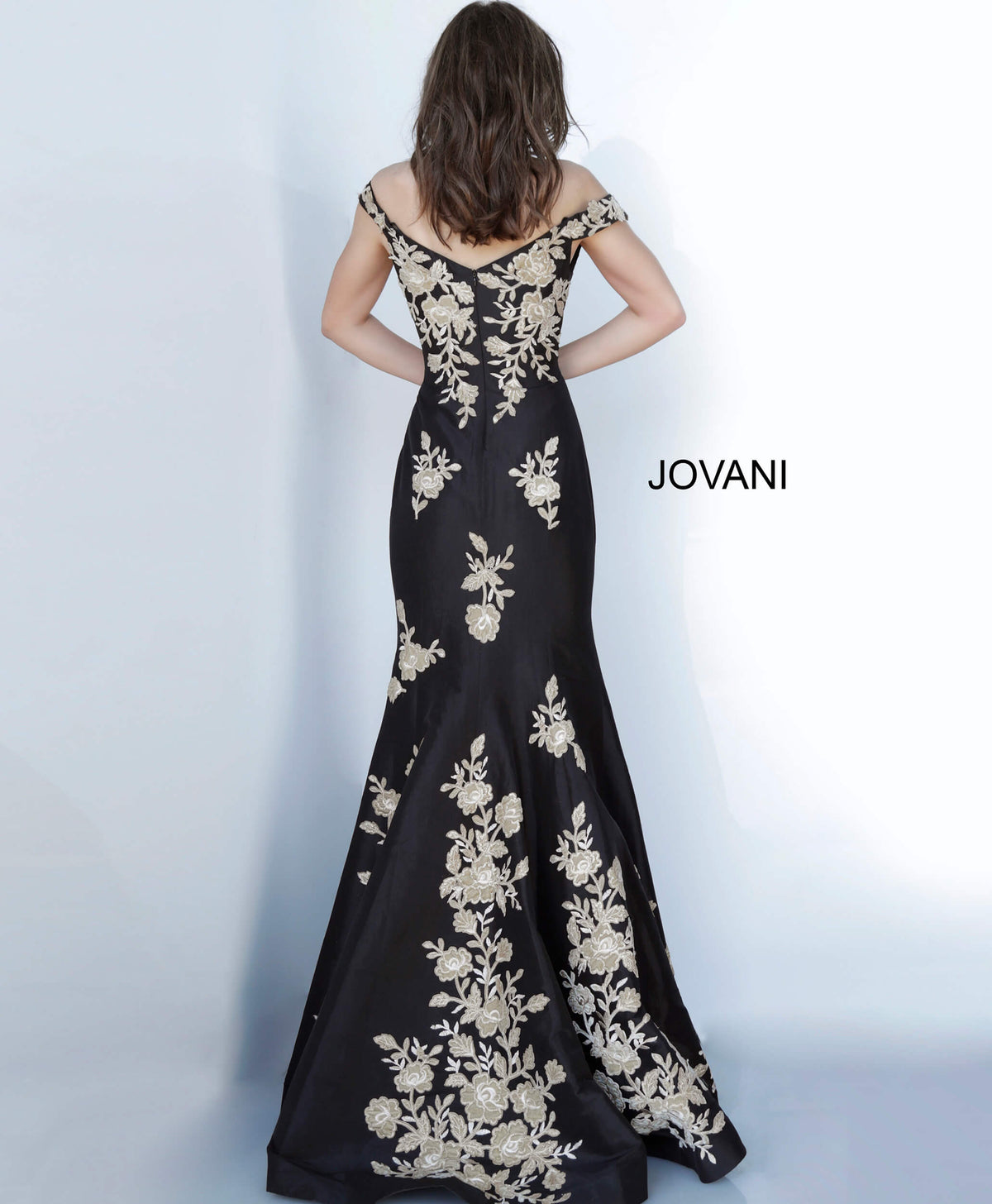 Jovani 635