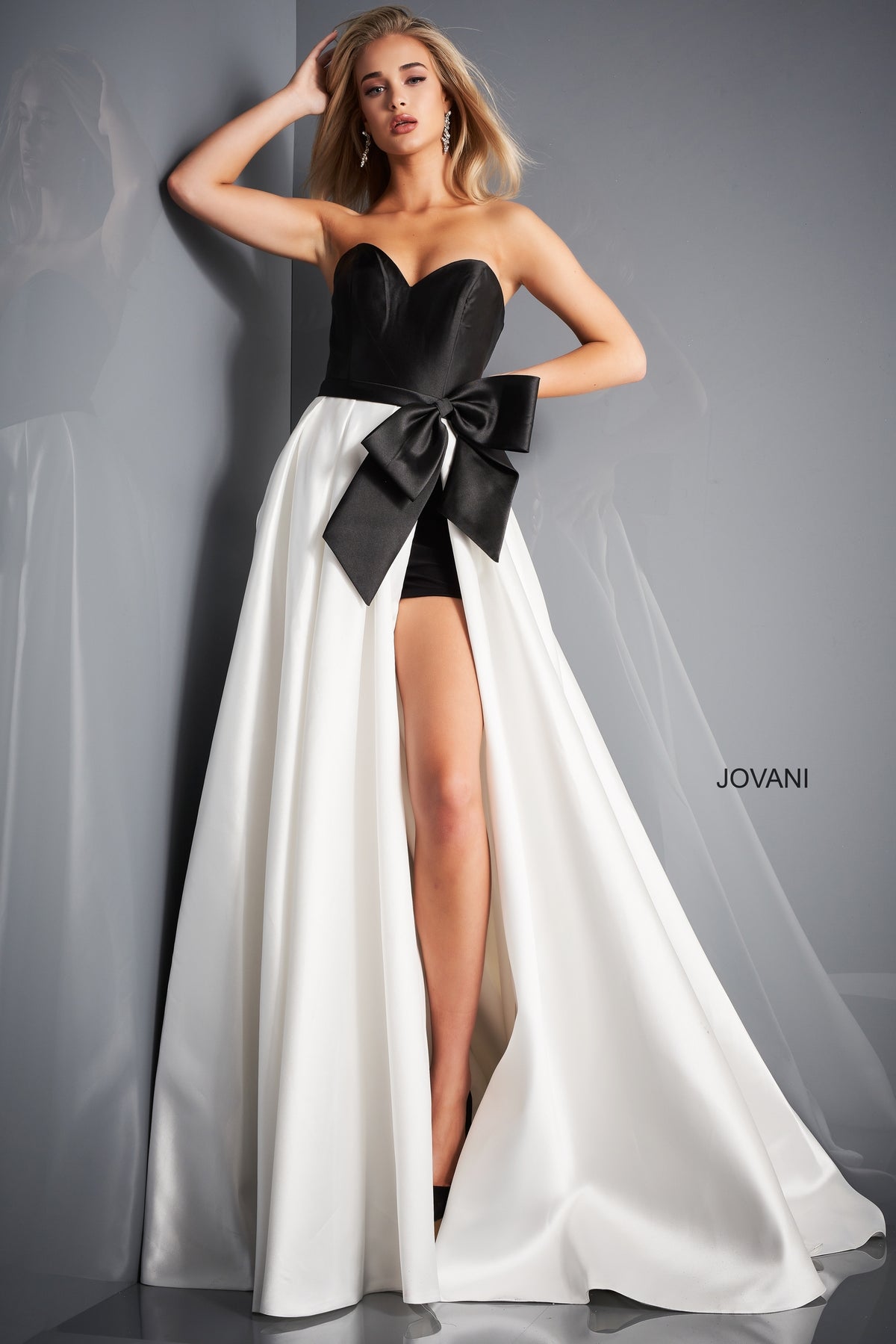 Jovani 03139